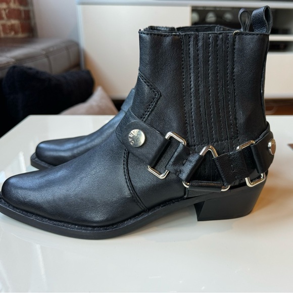 DKNY Mina Black Leather boots - Size 6.5 NEW! - Picture 5 of 13